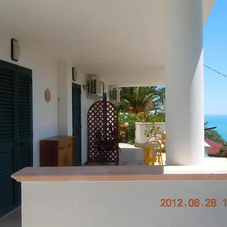 San Michele Hotel *